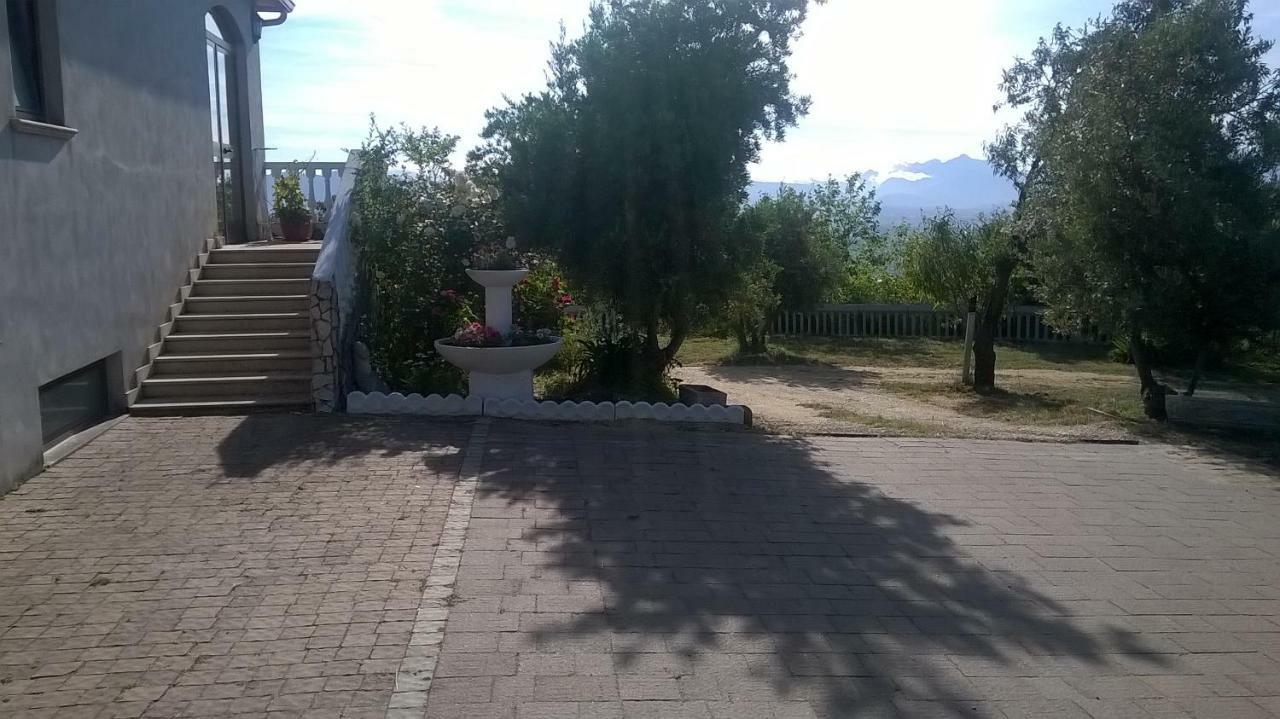 Вилла Agriturismo Vemi Santa Sofia d'Epiro Экстерьер фото